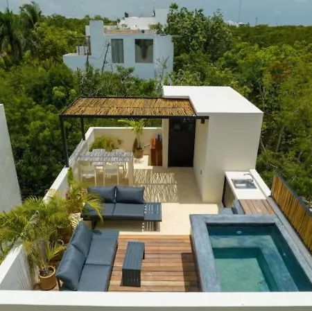 Casa Kaatal Rooftop Pool